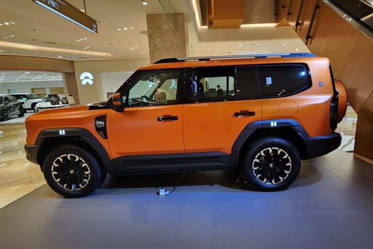 Jetour G700 Hadir dengan Desain Boxy dan Teknologi PHEV, Siap Duel dengan Denza B5
