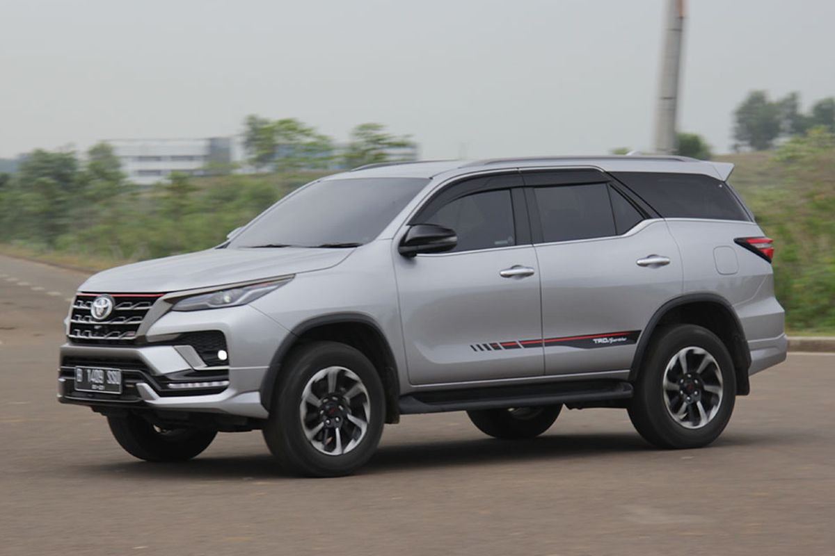 Toyota Sebut Penjualan Mobil Bermesin Diesel Mengalami Perlambatan di Pasar Otomotif